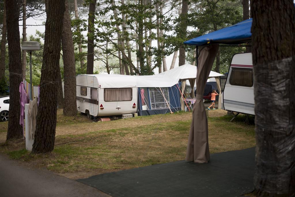 Отель Camping Cachadelos Санхенхо Экстерьер фото